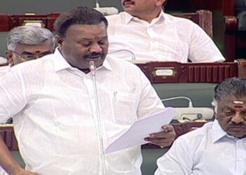 அரசுக்கு லாபம் ஈட்டுவதற்காக தேயிலை தோட்ட தொழிலாளர்களின் போனசை குறைக்கக்கூடாது