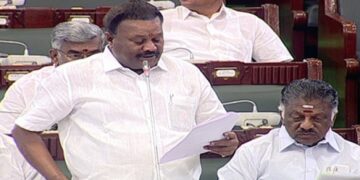 அரசுக்கு லாபம் ஈட்டுவதற்காக தேயிலை தோட்ட தொழிலாளர்களின் போனசை குறைக்கக்கூடாது