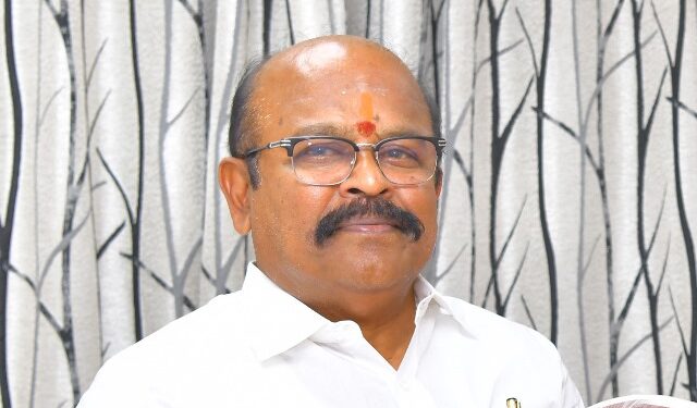 எரிசினம்பட்டி ஆரம்ப சுகாதார நிலையத்தை அரசு மருத்துமனையாக தரம் உயர்த்த வேண்டும்