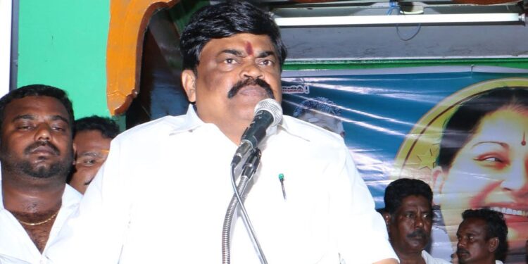 தி.மு.க. ஆட்சியாளர்கள் வாழ மக்களை பலிகடா ஆக்குவதா?முன்னாள் அமைச்சர் கே.டி.ராஜேந்திரபாலாஜி கடும் தாக்கு