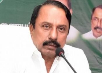 வாழை விவசாயிகளுக்கு பேரிடர் நிவாரண நிதி வழங்க வேண்டும்