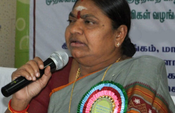 பொய் வாக்குறுதியால் ஏமாற்றிய தி.மு.க.வுக்கு பதிலடி கொடுங்கள் – கழக மகளிர் அணி செயலாளர் பா.வளர்மதி பிரச்சாரம்