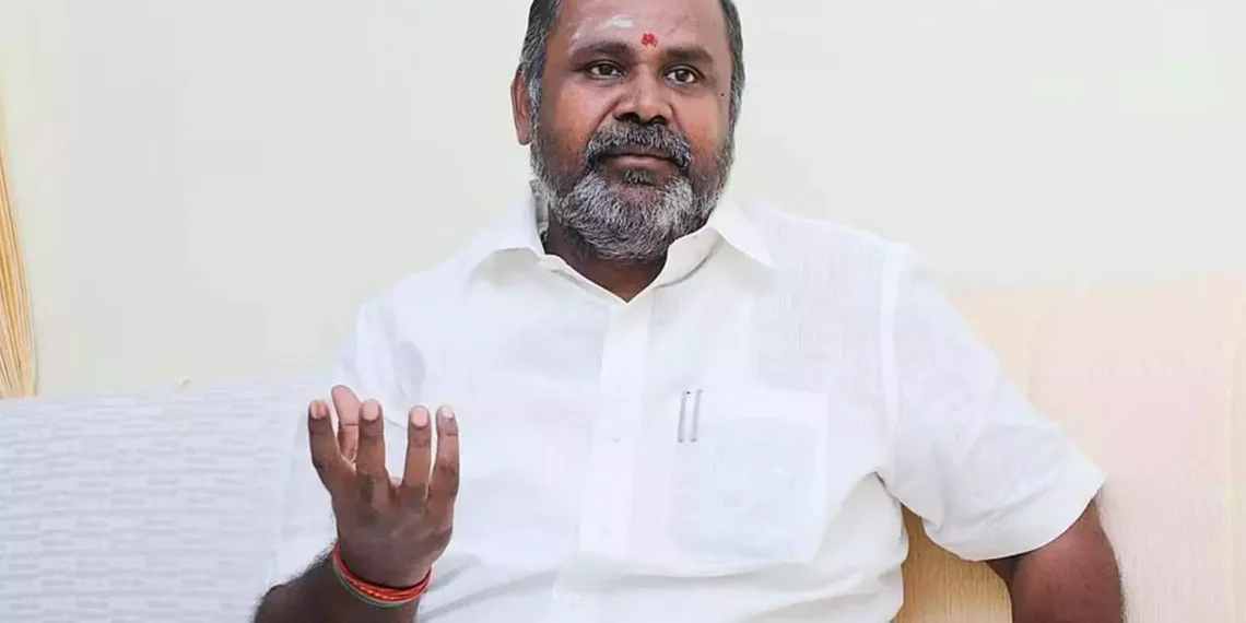 கடந்த நான்கரை ஆண்டுகளில் ஸ்டாலின் செய்த ஒரே சாதனை – 4 லட்சம் கோடி ரூபாய் ஊழல் : ஆர்.பி.உதயகுமார் குற்றச்சாட்டு