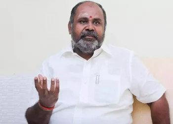 கடந்த நான்கரை ஆண்டுகளில் ஸ்டாலின் செய்த ஒரே சாதனை – 4 லட்சம் கோடி ரூபாய் ஊழல் : ஆர்.பி.உதயகுமார் குற்றச்சாட்டு