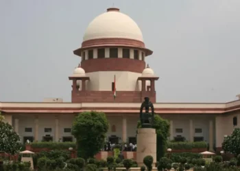 காவிரி நீரைத் தமிழ்நாட்டுக்கு திறக்க கர்நாடகத்துக்கு உச்ச நீதிமன்றம் உத்தரவு