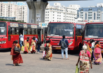 அக்டோபர் 2 முதல் எக்ஸ்பிரஸ், டீலக்ஸ் பேருந்துகளிலும் பெண்களுக்கு இலவச பயணம்