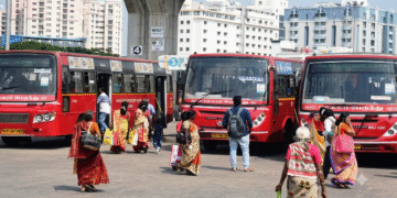அக்டோபர் 2 முதல் எக்ஸ்பிரஸ், டீலக்ஸ் பேருந்துகளிலும் பெண்களுக்கு இலவச பயணம்