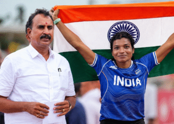 ஆசிய விளையாட்டில் வெண்கலம் வென்ற பரணிகா இளங்கோவனுக்கு எஸ்.பி. வேலுமணி வாழ்த்து!