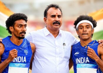 ஆசிய விளையாட்டில் வெண்கலம் வென்ற இந்திய 4×400 மீ தொடர் ஓட்ட அணிக்கு எஸ்.பி. வேலுமணி வாழ்த்து