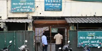 கூடுதல் பணம் வசூலித்த 150 டாஸ்மாக் ஊழியர்கள் சஸ்பெண்ட்