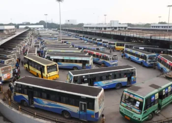 தொடர் விடுமுறையை முன்னிட்டு தமிழகம் முழுவதும் 4,060 சிறப்பு பஸ்கள்