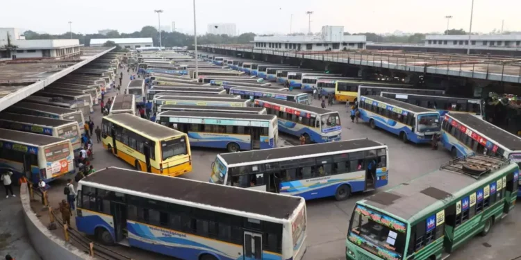 தொடர் விடுமுறையை முன்னிட்டு தமிழகம் முழுவதும் 4,060 சிறப்பு பஸ்கள்