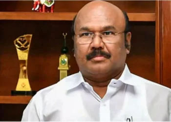 முதல்வரின் வெளிநாட்டுப் பயணம் குறித்து வெள்ளையறிக்கை வெளியிட வேண்டும்: ஜெயக்குமார்