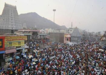 புரட்டாசி பவுர்ணமி:திருவண்ணாமலையில் பக்தர்கள் விடிய விடிய கிரிவலம்
