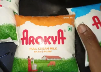 தனியார் பால் விலை மீண்டும் உயர்வு: நாளை முதல் லிட்டருக்கு ரூ.4 வரை அதிகரிப்பு