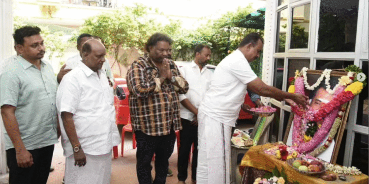 இசையமைப்பாளர் தேனிசைத் தென்றல் தேவா மறைவு: முன்னாள் அமைச்சர் எஸ்.பி. வேலுமணி அஞ்சலி!